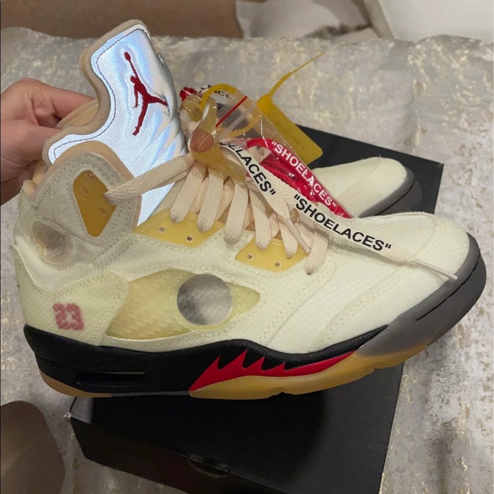 Off-White Air Jordan Retro 5 BRAND NEW 6.5Y/8W